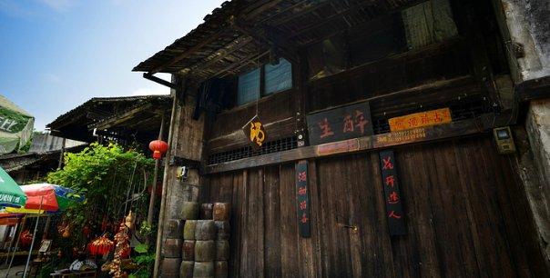 南宁市2024年“春风行动”启动仪式暨“就业援助月”专场招聘会举办